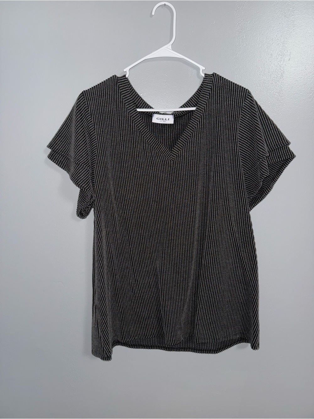 Black and White Pinstripe V-Neck Short Sleeve Top
